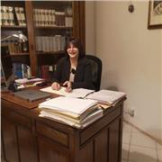 Avvocato in ambito civile impartisce lezioni di diritto civile e diritto processuale civile